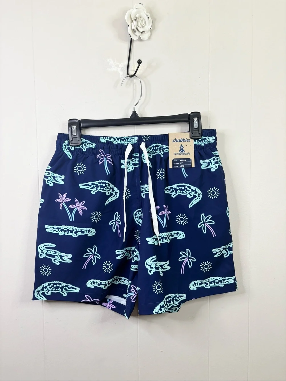 Chubbies The Neon Glades Stretch Swim Trunks size M 5.5 inch new navy blue